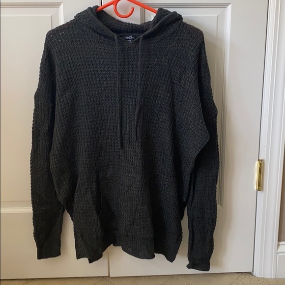 Rue21 Sweaters - Hooded sweater